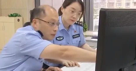 假冒戴森吹风机的成本仅仅只有300元，如何才能避免买到假货？