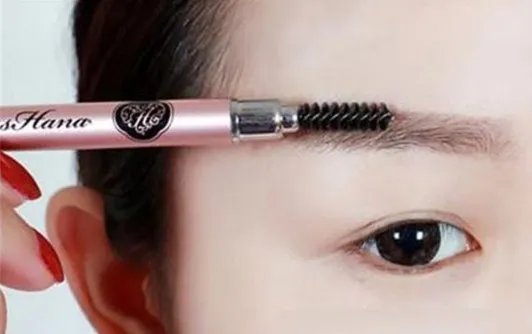 一套化妆品通常包括哪些?以及使用方法和顺序？