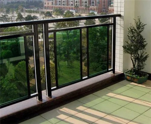 夹胶玻璃多少钱一平方  夹胶玻璃有什么特点