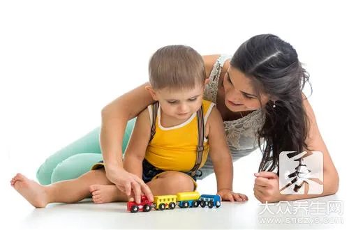  0-3个月宝宝玩具