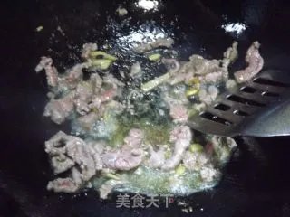 肉丝蘑菇