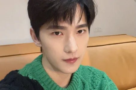 赵露思方否认与杨洋恋爱，两人目前的感情状况如何？