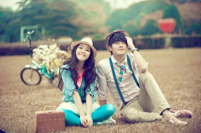 非主流情侣图片一对的，要静态的，但一定要高清大图~！！谢谢大家！！