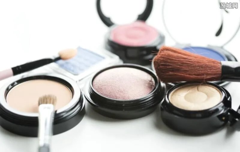 美宝莲粉底液怎么样 美宝莲哪款粉底液受欢迎