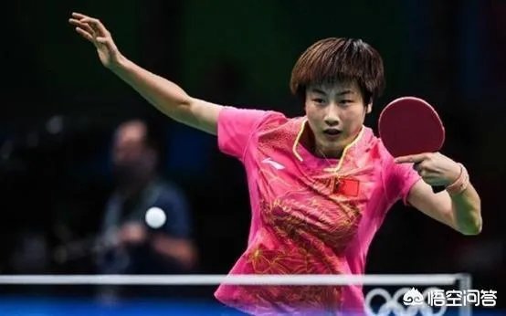 丁宁的下蹲式发球有多厉害呢？