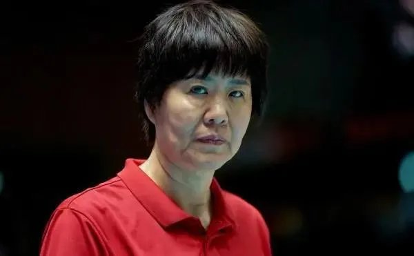 中国女排3:0横扫美国女排，中国女排赢在哪里，你如何评价中国女排球员的表现？