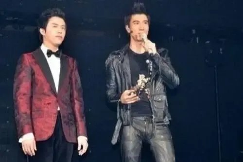 王力宏近照曝光,胡子拉碴十分沧桑,他到底经历了什么?