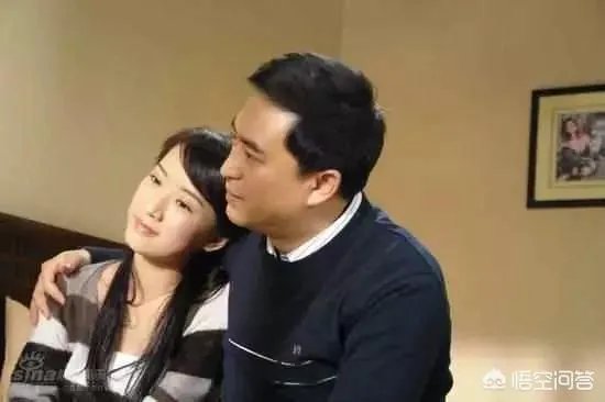 《蜗居》中和张嘉译搭档的李念为什么没有火？