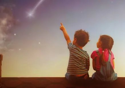 天真无邪，这个成语是什么意思，可以形容人单纯吗？