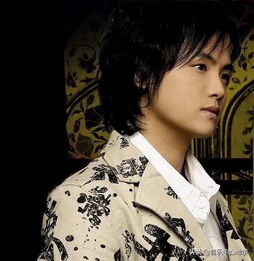 有一首歌深深的打动了自己，自己怎样演唱这首歌曲，才能同样打动别人啊？