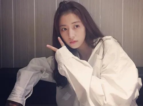 周雨彤是淮南哪个中学的