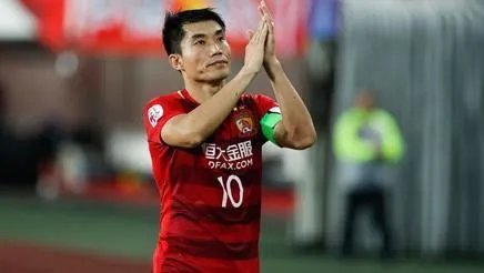 足协杯，恒大7-2逆转10人富力晋级，从首轮的2-4失利到昨天的逆转，恒大做出了哪些调整？