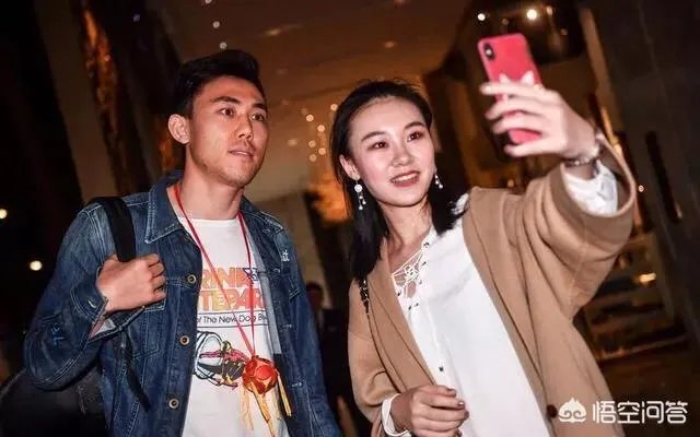 国足战威尔士，鲁能后卫郑铮力压李学鹏首发，你觉得在里皮心中谁才是中国第一左后卫？