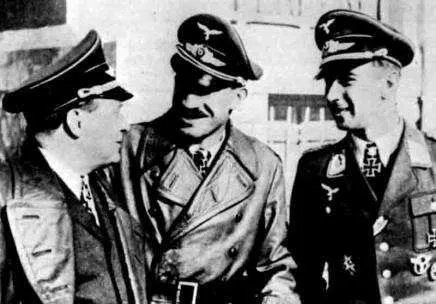 联军轰炸柏林飞机有多少架