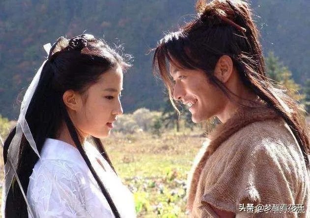 黄晓明喜欢过刘亦菲吗？