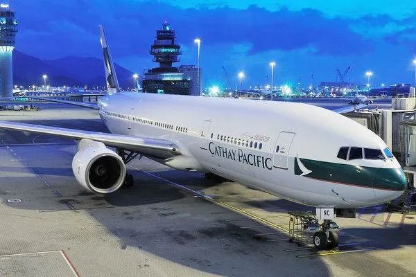 国泰航空和港龙航空有什么区别？