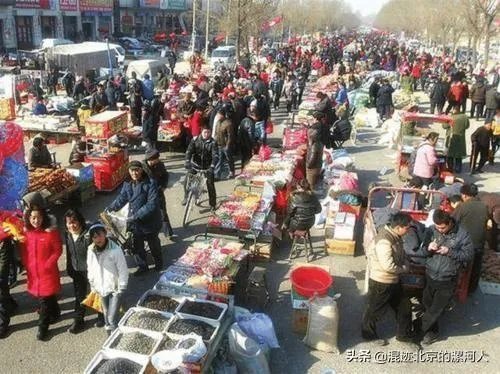 啥也别说年底买宝马, 24岁小伙赶大集究竟干的啥