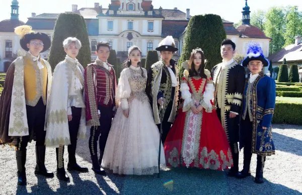 郑恺发文吐槽4位退出《跑男》的成员，最后一句话为何让人泪崩了？