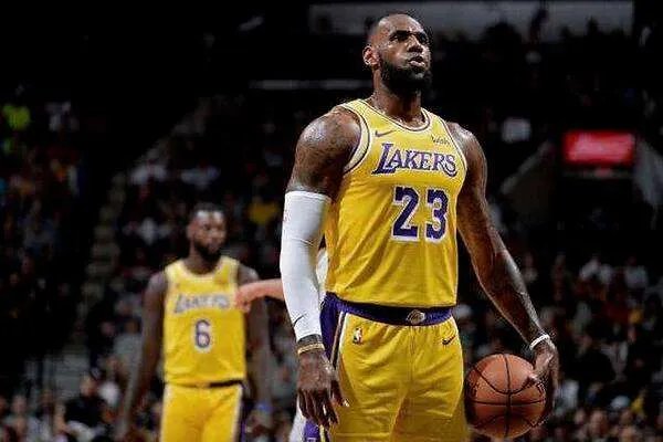 詹姆斯和浓眉之间的关系真如表明上那么好吗？