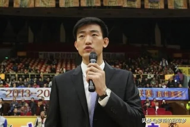 浙江广厦男篮助教王博摊上事了，在CBA比赛现场阻碍记者拍摄，损坏拍摄仪器，如何评价？