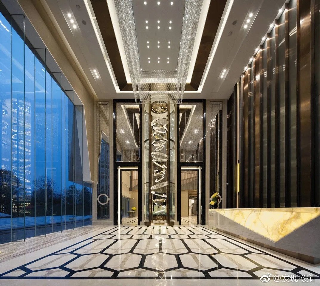 GND新作以“时光宝盒”为灵感的售楼体验中心设计20年来，卓...