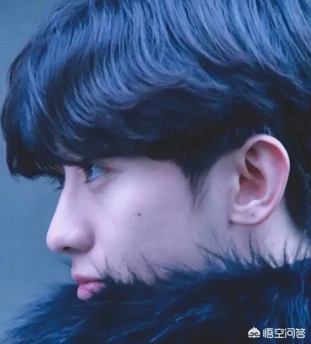 《偶像练习生》蔡徐坤凭睫毛上热搜，哪些男星睫毛又长又美？