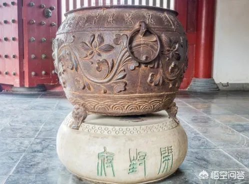 为什么有些中国老宅喜欢在院子里放水缸？有哪些讲究？