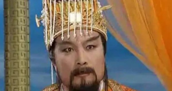 封神榜中,天庭的最高统治者是伏羲女娲,为什么之后变成了玉皇大帝,中间发生了什么?