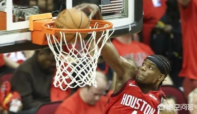 火箭前段时间不是和豪斯闹掰，下放要雪藏豪斯吗，怎么现在又在火箭打球了？