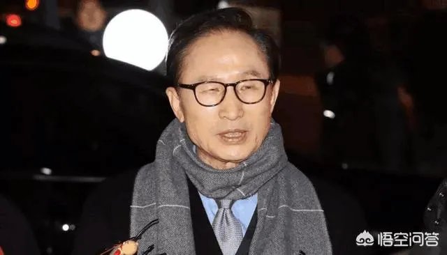 李明博与朴槿惠在去年和今年同一时段被提请逮捕, 是巧合还是故意？