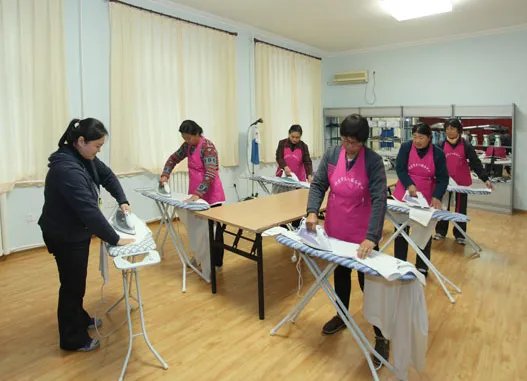 我想办月嫂培训中心要具备什么手续