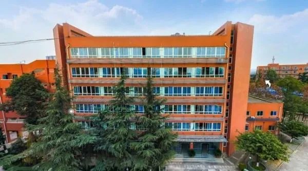 温州市第二职业中等专业学校多少分录取啊,如果不够能买进去吗?