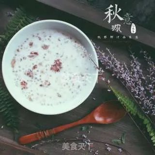 桃胶椰汁西米露