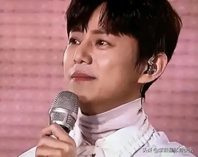 湖南卫视跨年何炅哭了上热搜你怎么看？