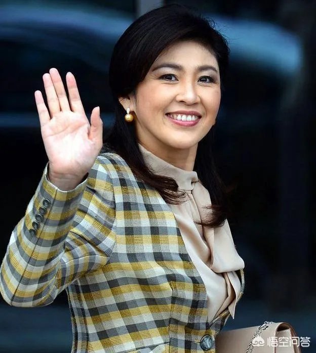 英拉最近的情况如何？