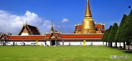 为何清迈寺庙因游客拍照而被迫关闭？