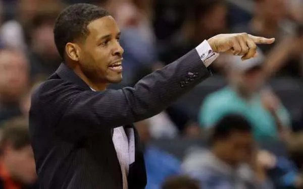 火箭新帅确定！他是谁呢？