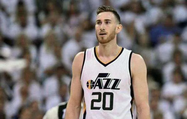 两人交手26次，杜兰特能打爆海沃德？