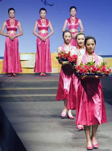 北京奥运会颁奖礼服