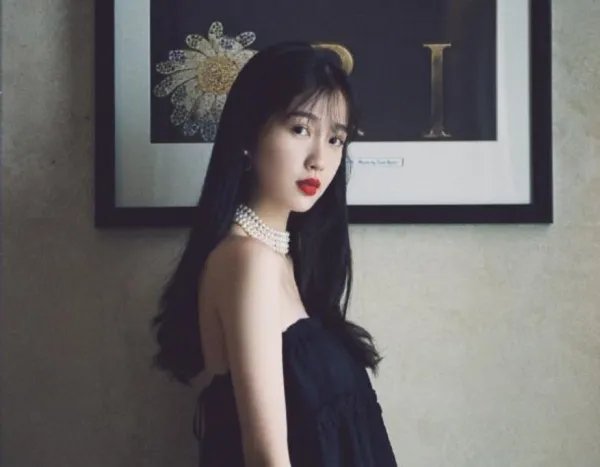 虞书欣家到底有钱没钱