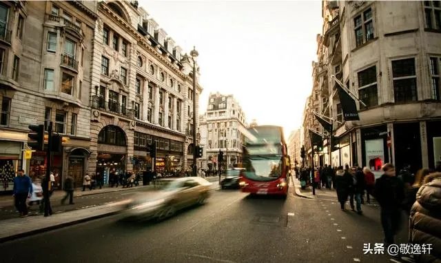 流浪他乡作老翁，是不是老了都会走失？