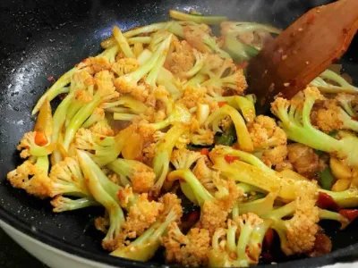 最正宗的干锅菜花做法