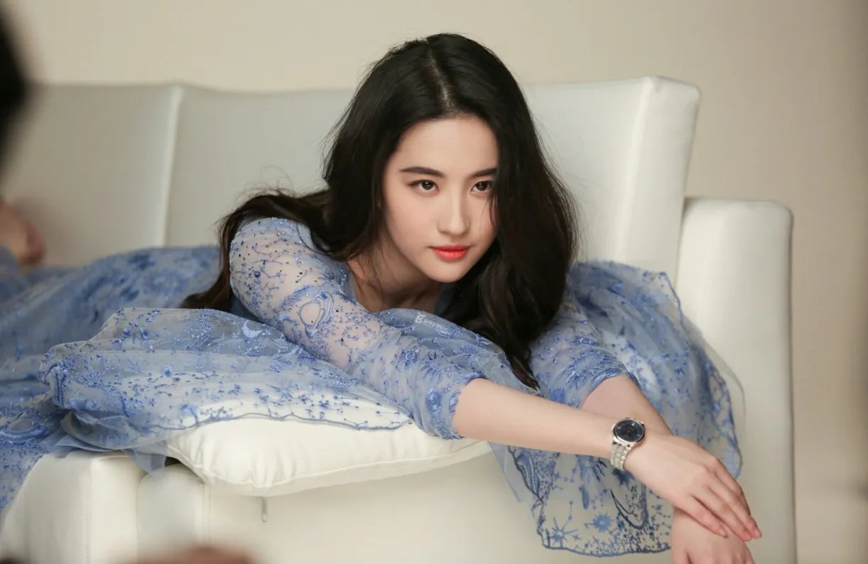 刘亦菲虎扑女神夺冠，对此你有什么看法？