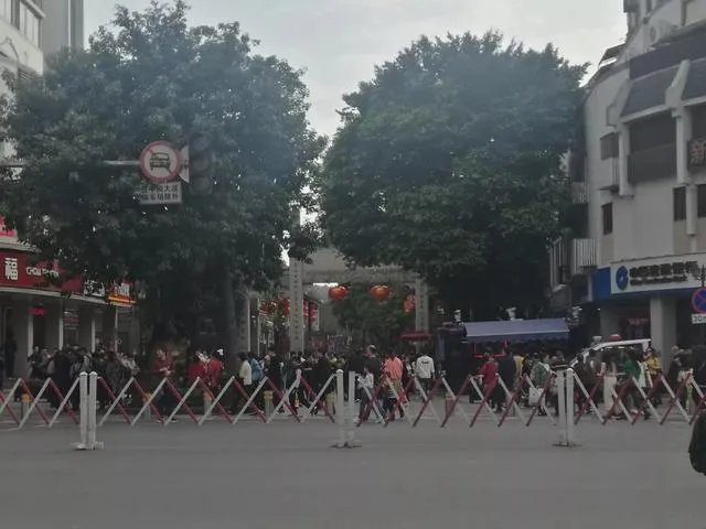 华东五市旅游都有什么推荐的景点和旅游线路。谢谢？