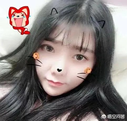 一条小团团不露脸都能成斗鱼一姐，是斗鱼暗中扶持还是她确实有实力？