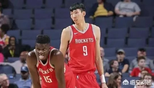 哈登晃倒韦斯利约翰逊数米远，等他站起来再投进三分，什么水平？