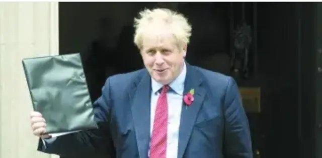 英国首相约翰逊下周一恢复工作，你猜他对英国人最想说的话是什么？