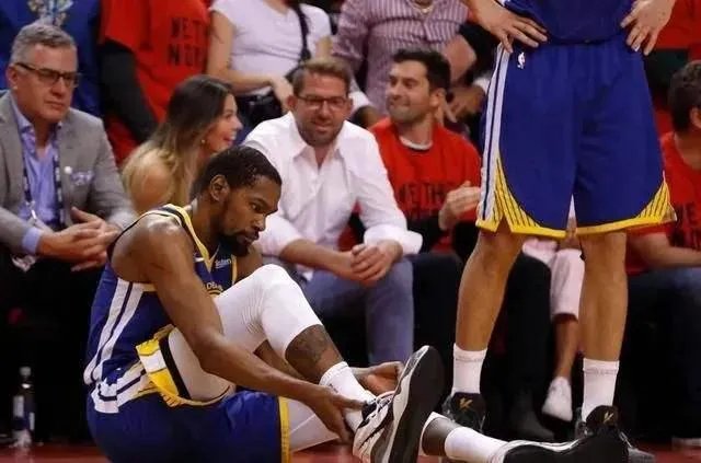 杜兰特跟腱断裂加上新冠病毒的感染，杜兰特还能恢复几层实力？