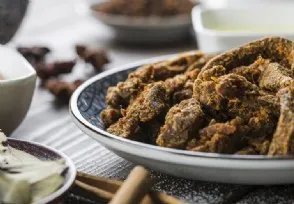 主播卖的牛肉干实为鸭肉干，这算不算欺诈消费者？