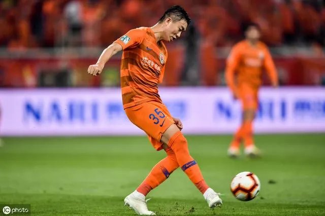 再现“你行你上”！戴琳赛后在社交平台上回怼球迷的批评。对此你有何看法？